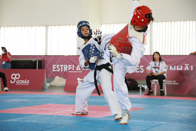 Luta olímpica e taekwondo